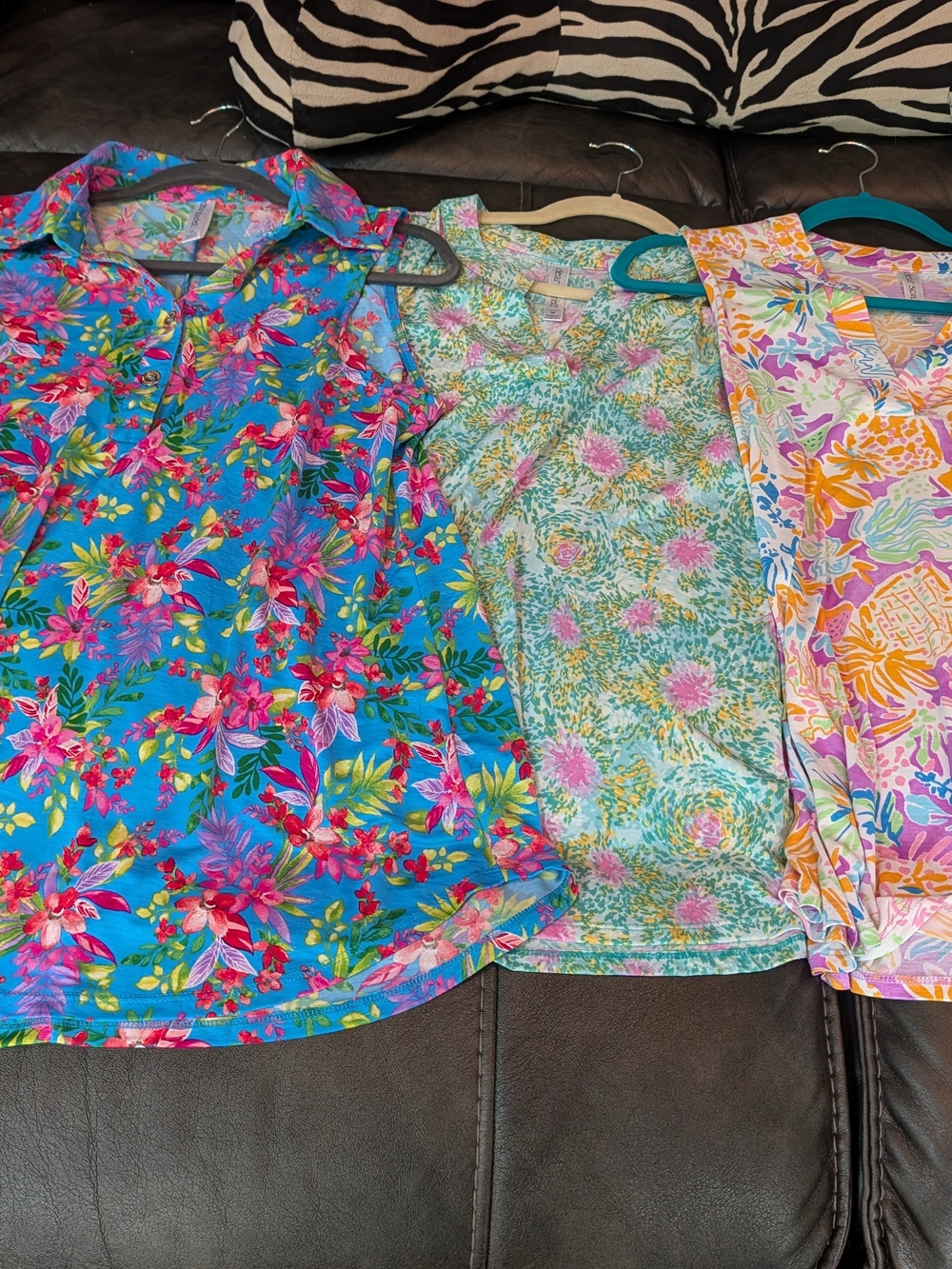 SET OF 3 Women’s Dear Scarlett  Sleeveless Blouses